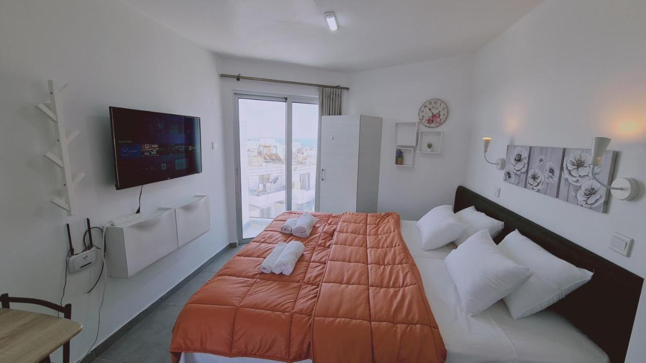 Stay Napa Living Studios アヤナパ エクステリア 写真