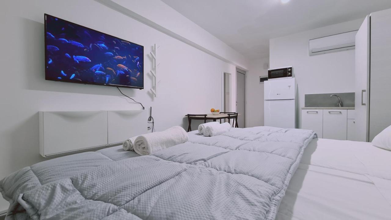 Stay Napa Living Studios アヤナパ エクステリア 写真