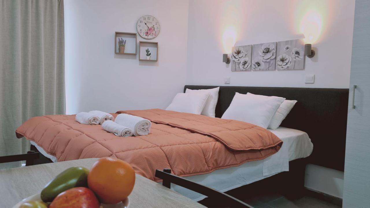 Stay Napa Living Studios アヤナパ エクステリア 写真