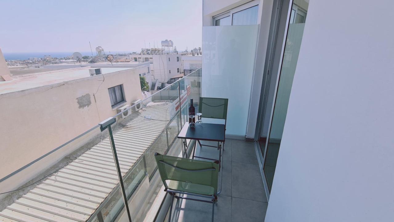 Stay Napa Living Studios アヤナパ エクステリア 写真