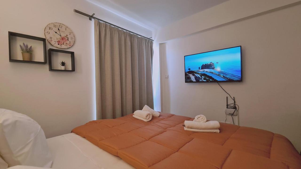Stay Napa Living Studios アヤナパ エクステリア 写真