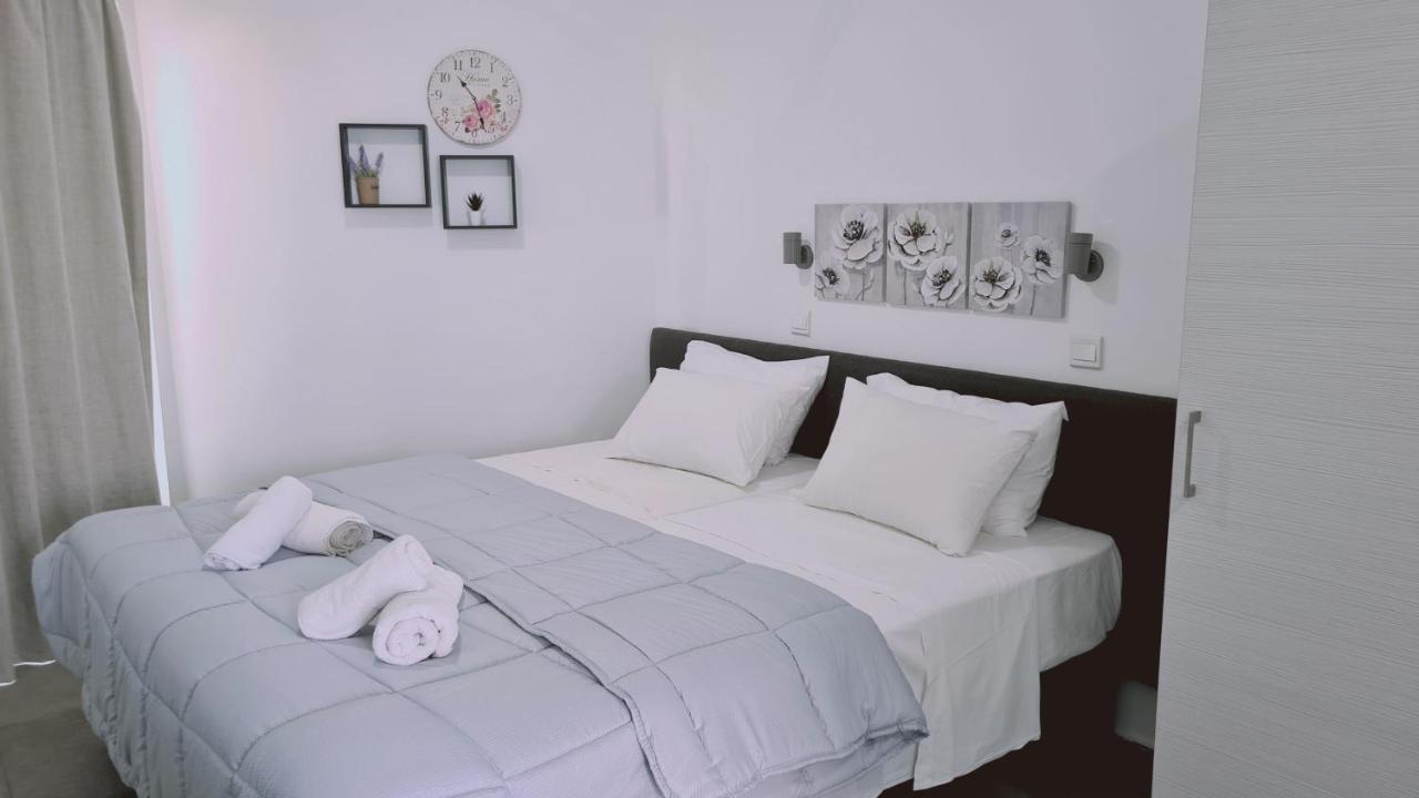 Stay Napa Living Studios アヤナパ エクステリア 写真