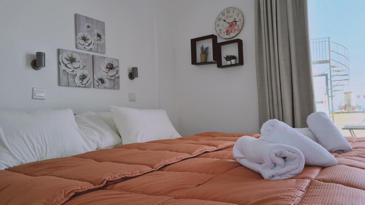 Stay Napa Living Studios アヤナパ エクステリア 写真